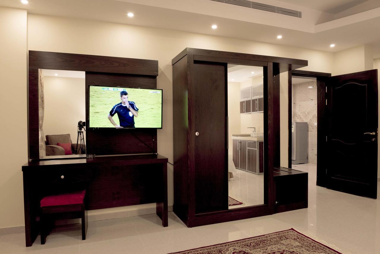 Rolana Furnished Aparthotel *